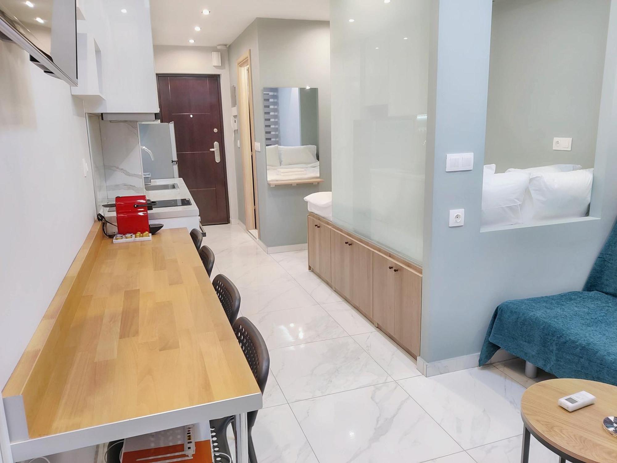 Stylish Fully Equipped City Center Condo Salonicco Esterno foto